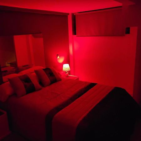 Precioso Apartamento De 2 Habitaciones. Madrid Bagian luar foto