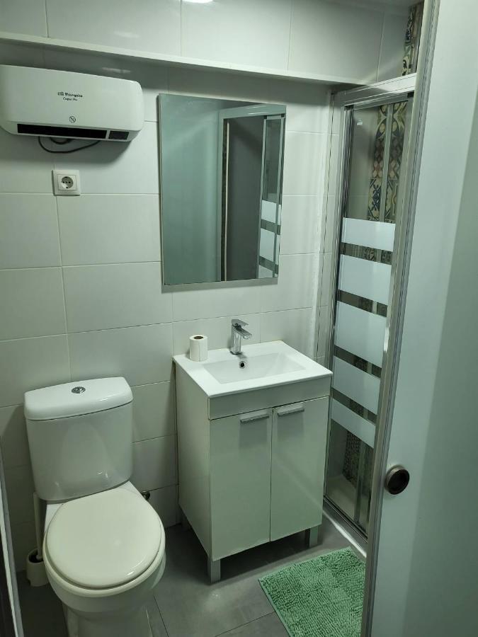 Precioso Apartamento De 2 Habitaciones. Madrid Bagian luar foto