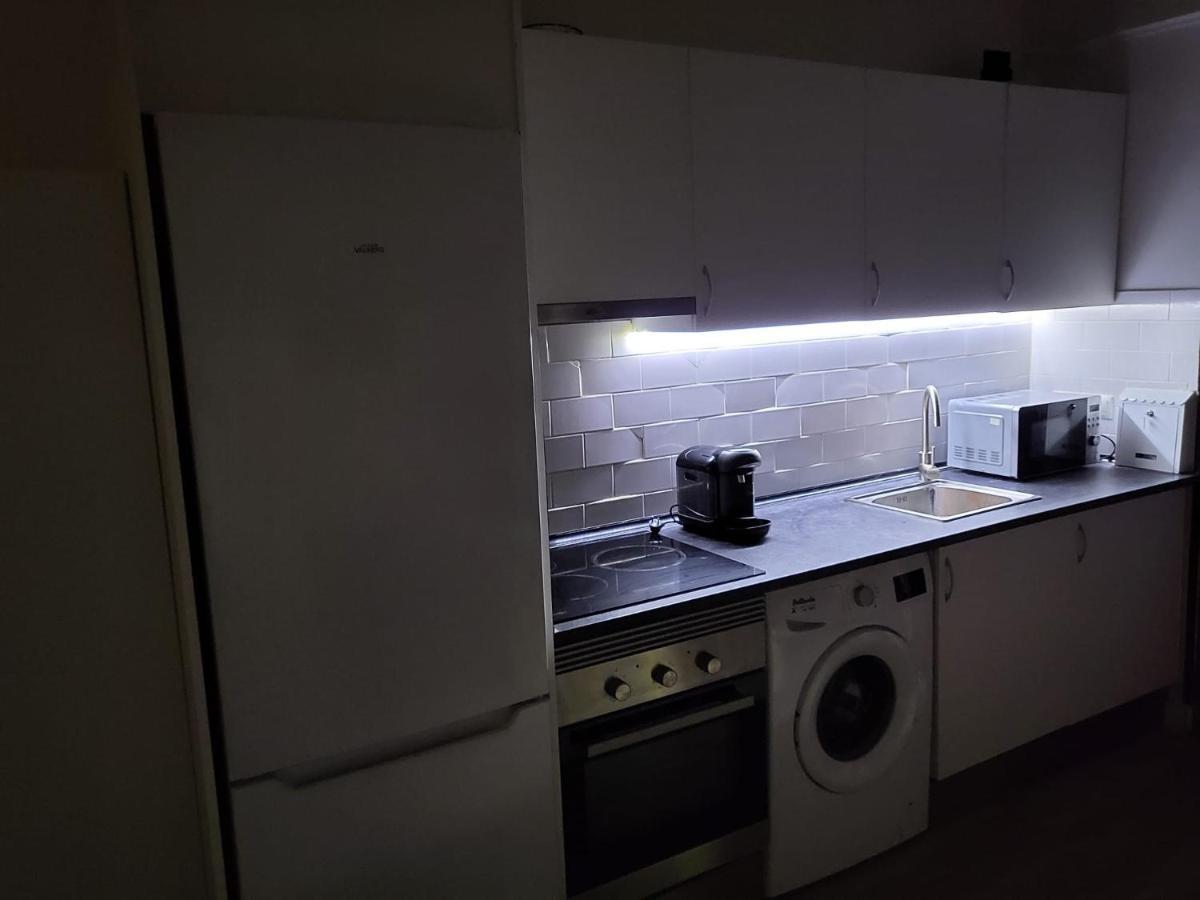 Precioso Apartamento De 2 Habitaciones. Madrid Bagian luar foto