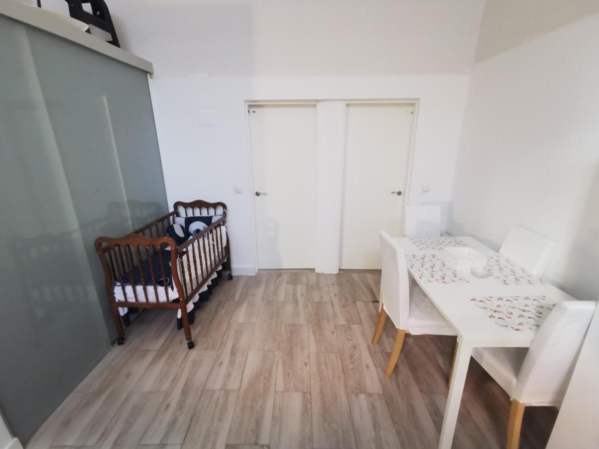 Precioso Apartamento De 2 Habitaciones. Madrid Bagian luar foto